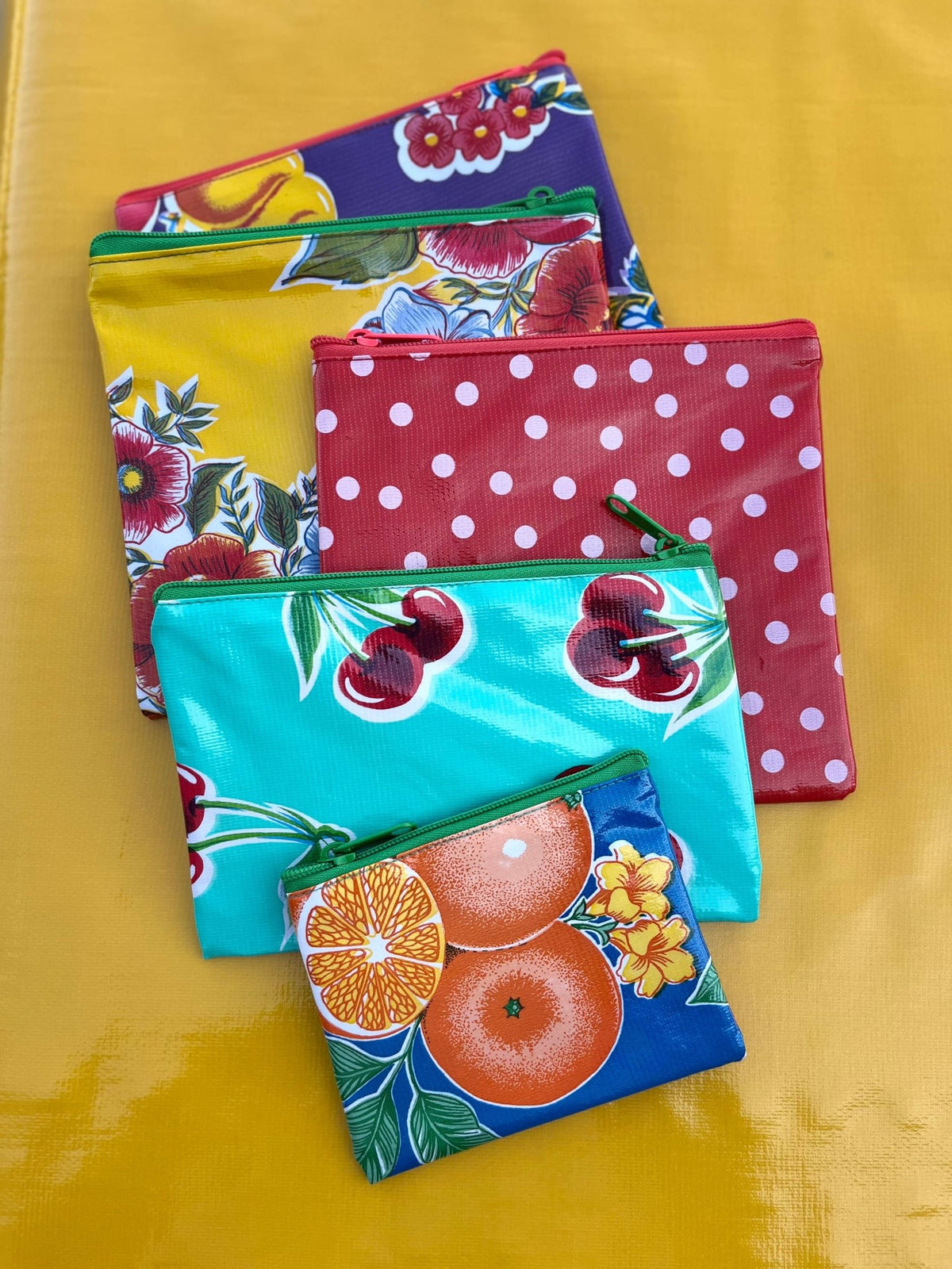 3 assorted Zippered pouches (Pack of 1) - HYDE Ltd.